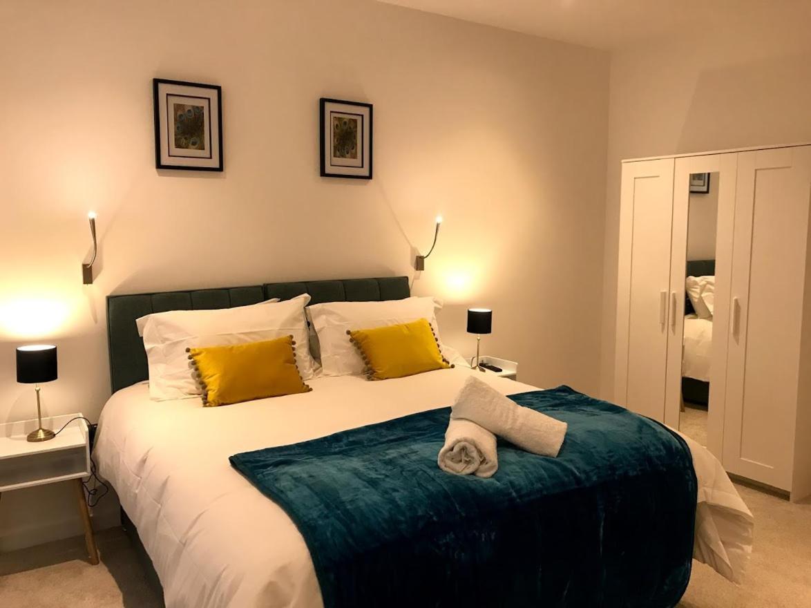 Maplewood Luxurious One-Bed Flat With Free Parking Hotel St Albans Bagian luar foto