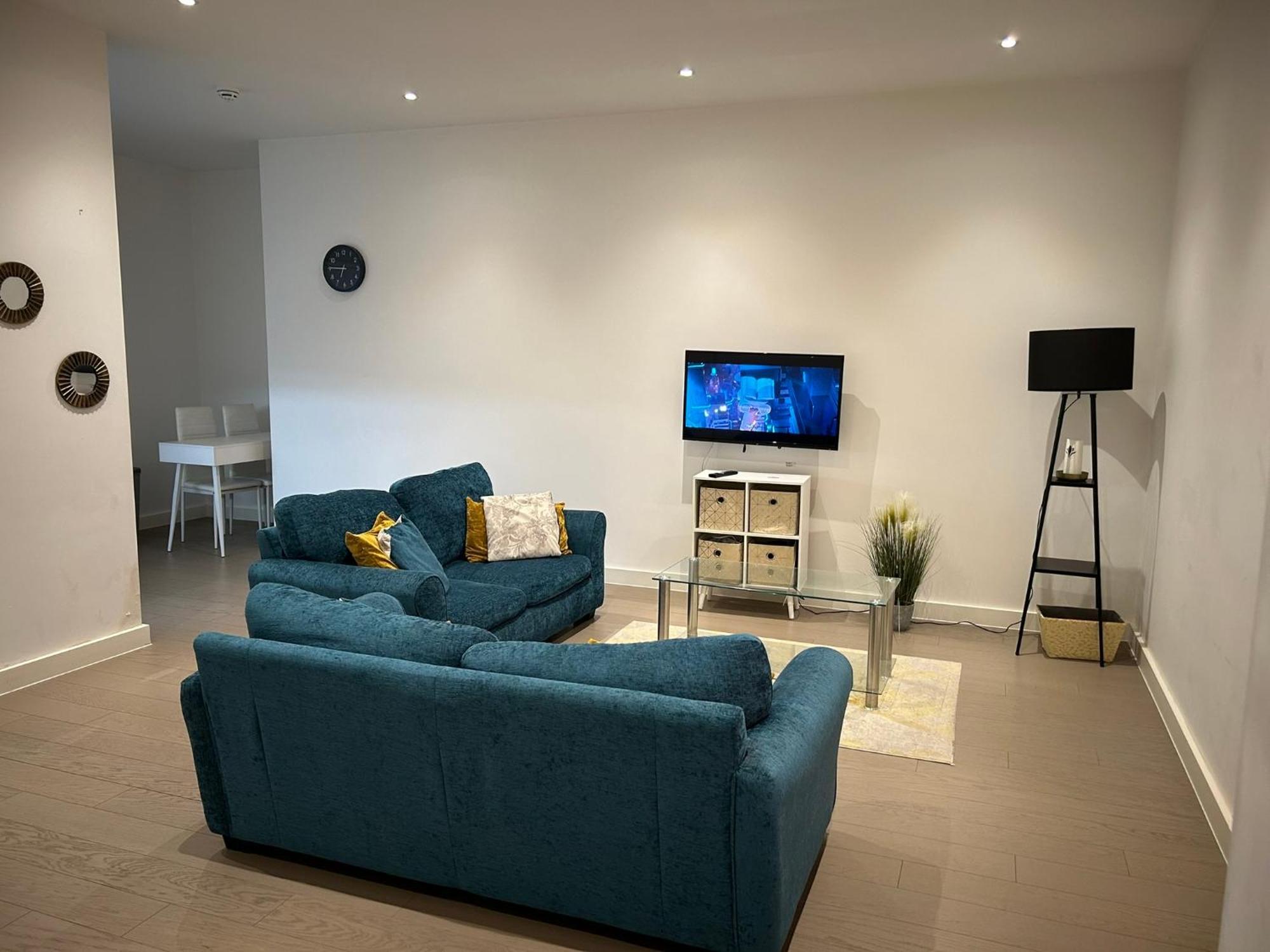 Maplewood Luxurious One-Bed Flat With Free Parking Hotel St Albans Bagian luar foto