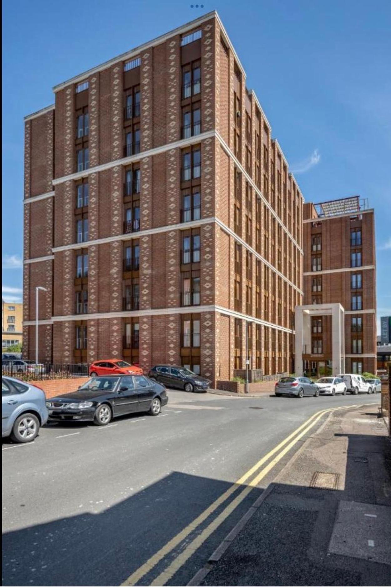 Maplewood Luxurious One-Bed Flat With Free Parking Hotel St Albans Bagian luar foto